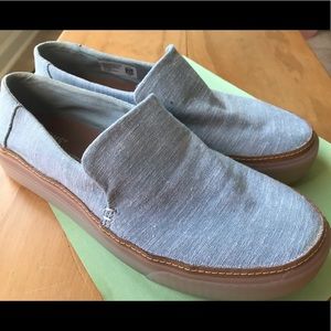 Toms slip on shoes EUC